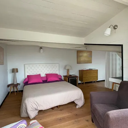 Bed and breakfast Le Nid De 3*